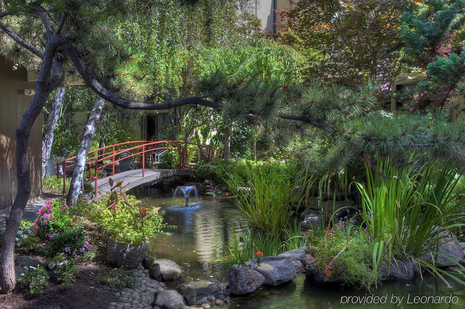 Dinah's Garden Hotel Palo Alto Bagian luar foto