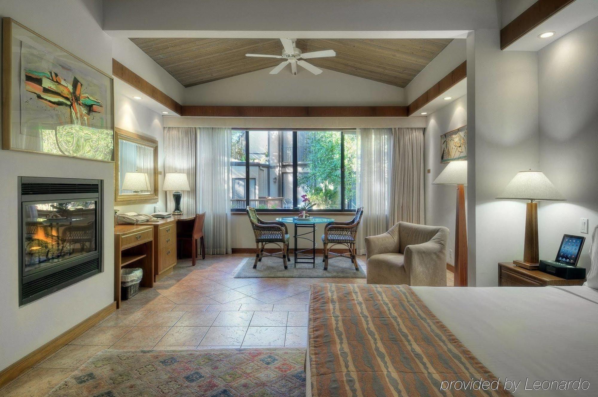 Dinah's Garden Hotel Palo Alto Ruang foto